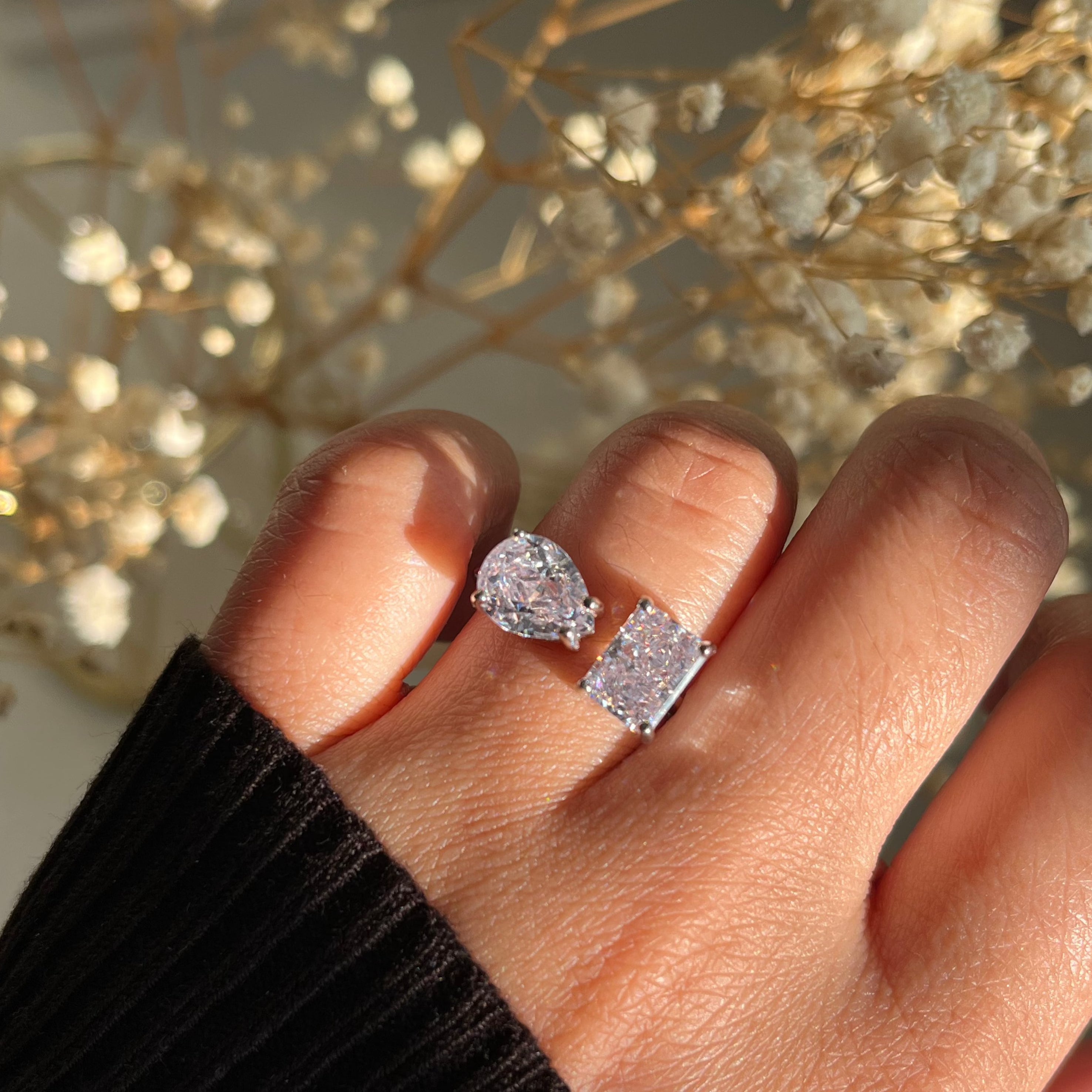 Elsa Radiant Cut Diamond Engagement Ring - Luxora London