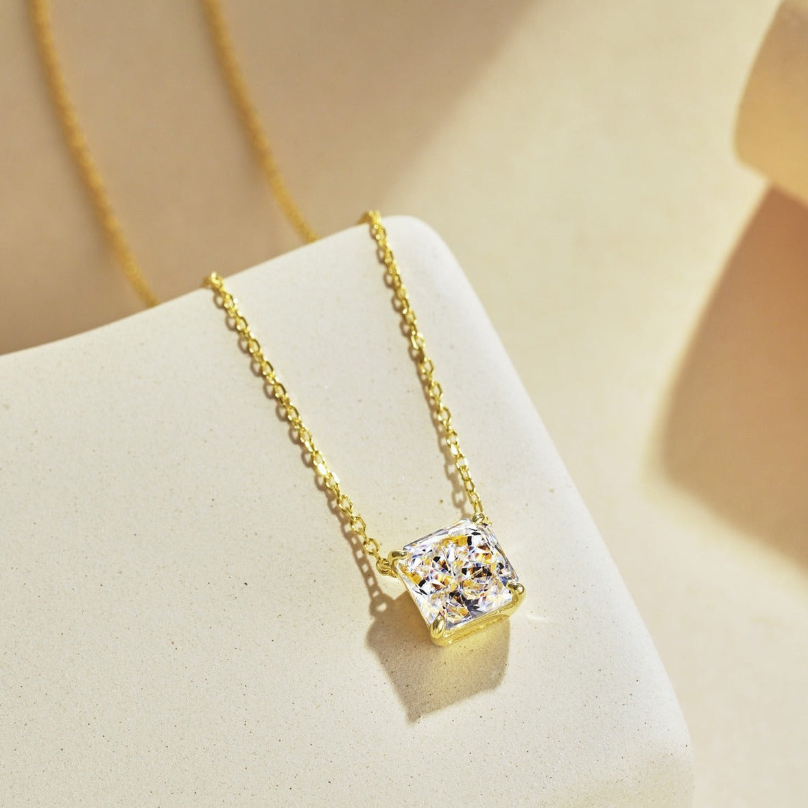 ISLA RADIANT SQUARE CUT 18K GOLD DIAMOND NECKLACE - Luxora London