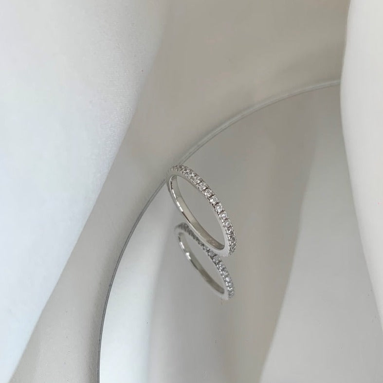 Vera Eternity Band - Luxora London